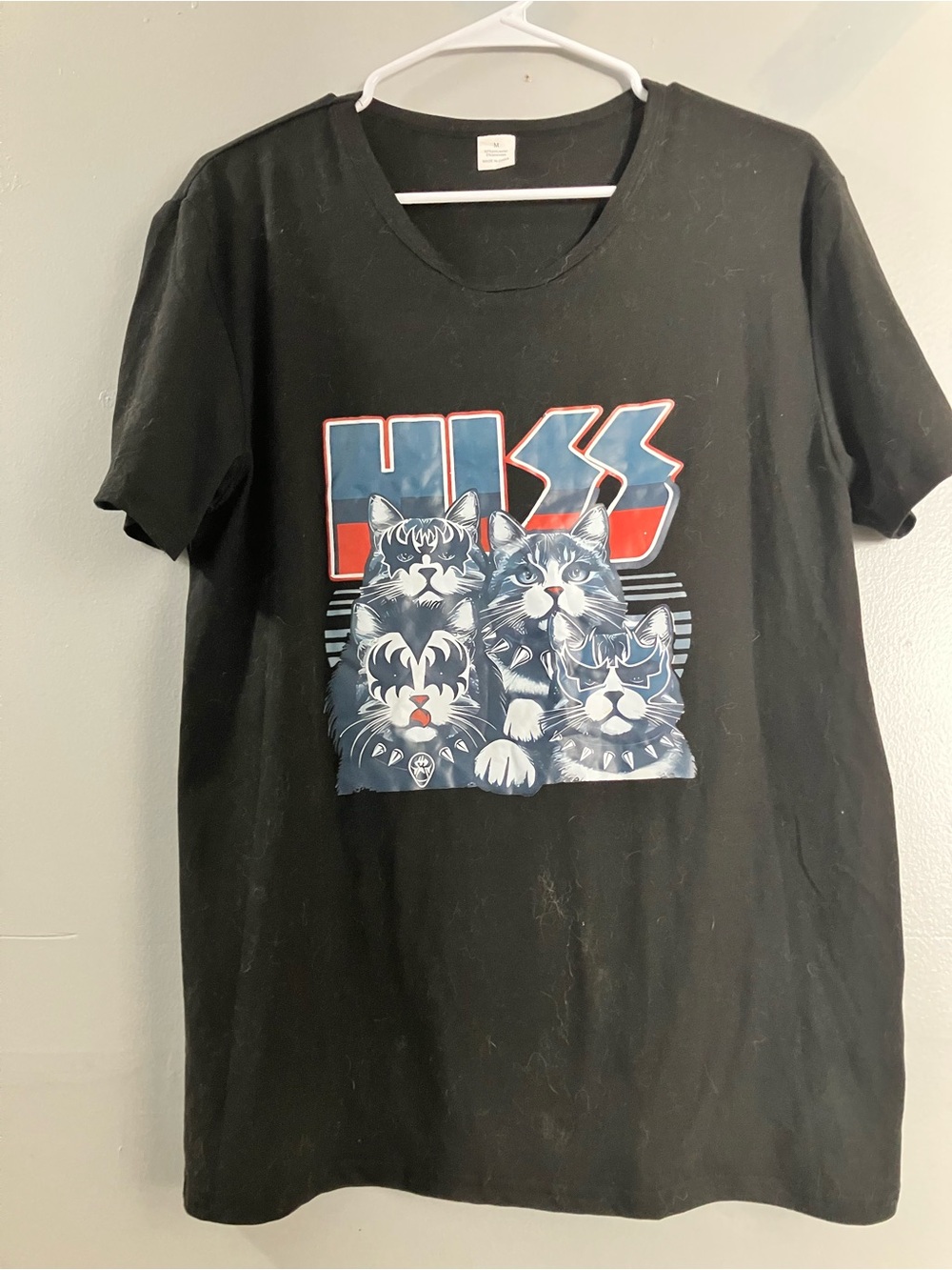 Kiss Black Tee with Red and Blue Cat Graphic